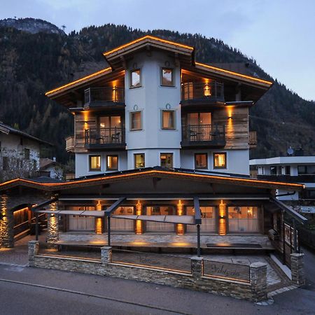 Hotel Viktoria & Landhaus Joggl Mayrhofen Exteriör bild